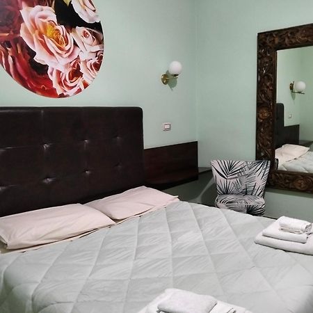 Piazza Verdi Liberty House Lecce Eksteriør billede