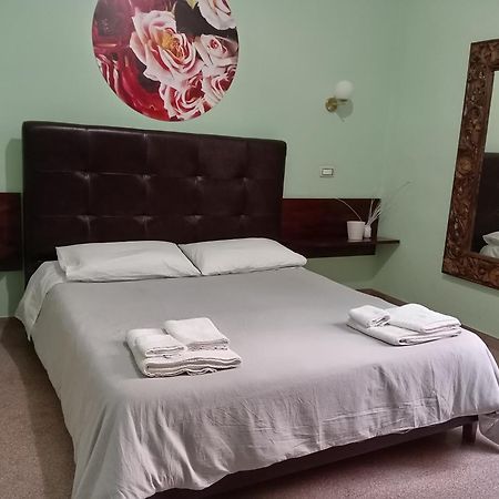 Piazza Verdi Liberty House Lecce Eksteriør billede