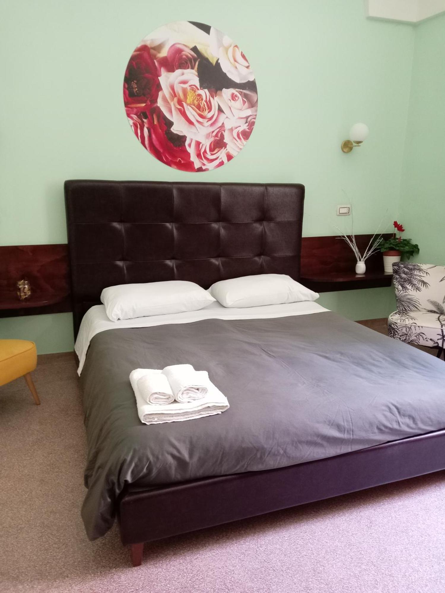 Piazza Verdi Liberty House Lecce Eksteriør billede