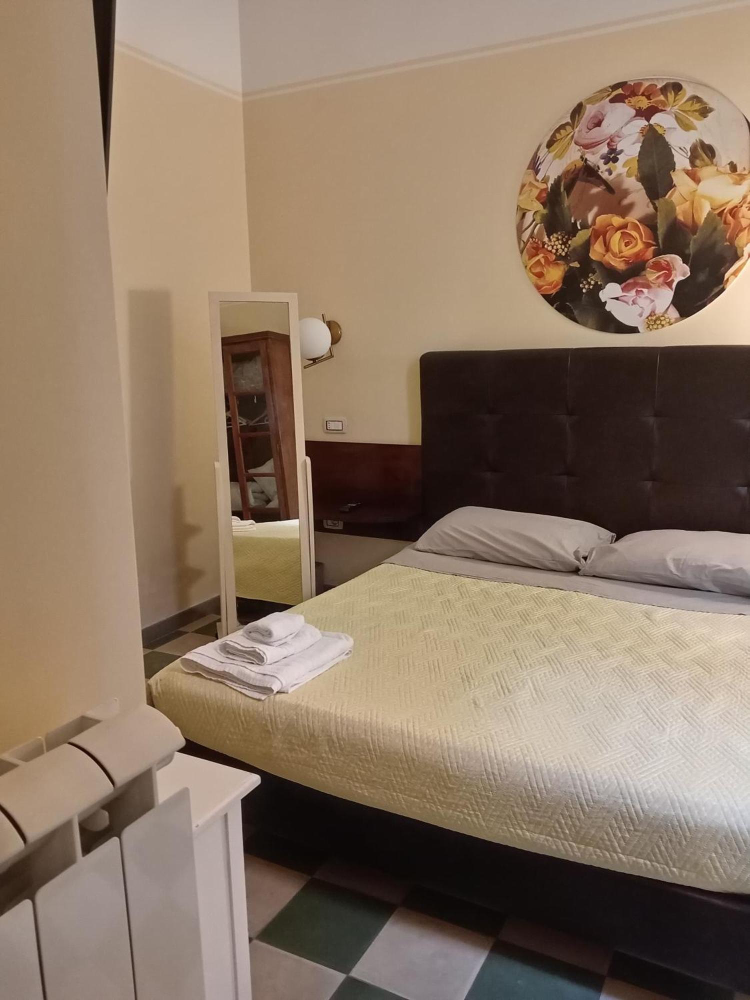 Piazza Verdi Liberty House Lecce Eksteriør billede