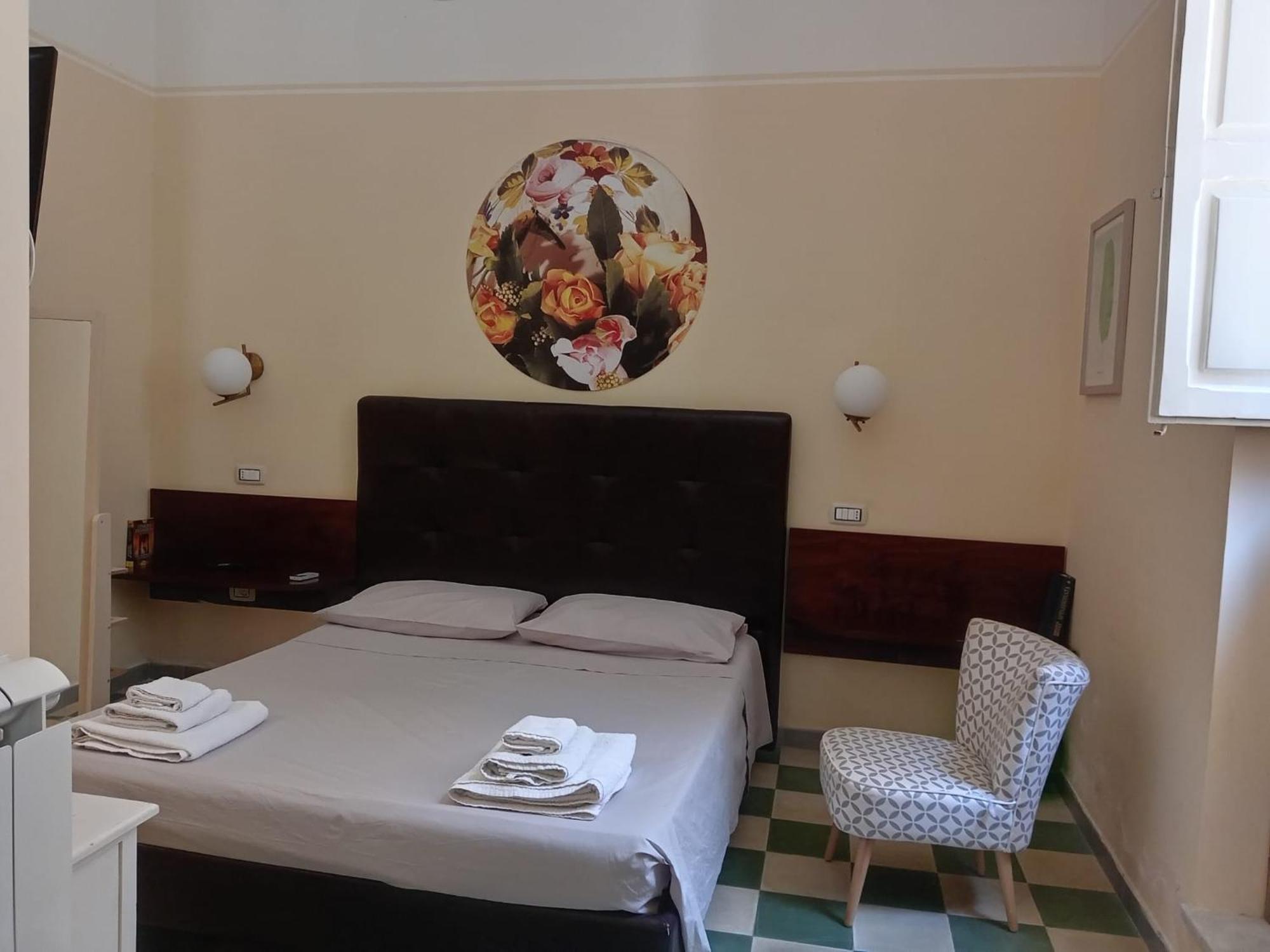 Piazza Verdi Liberty House Lecce Eksteriør billede