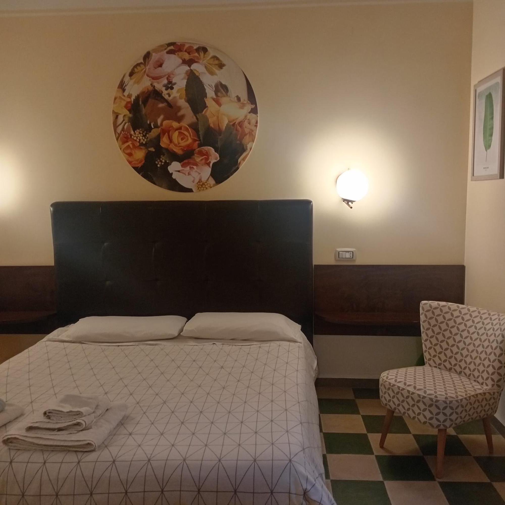 Piazza Verdi Liberty House Lecce Eksteriør billede