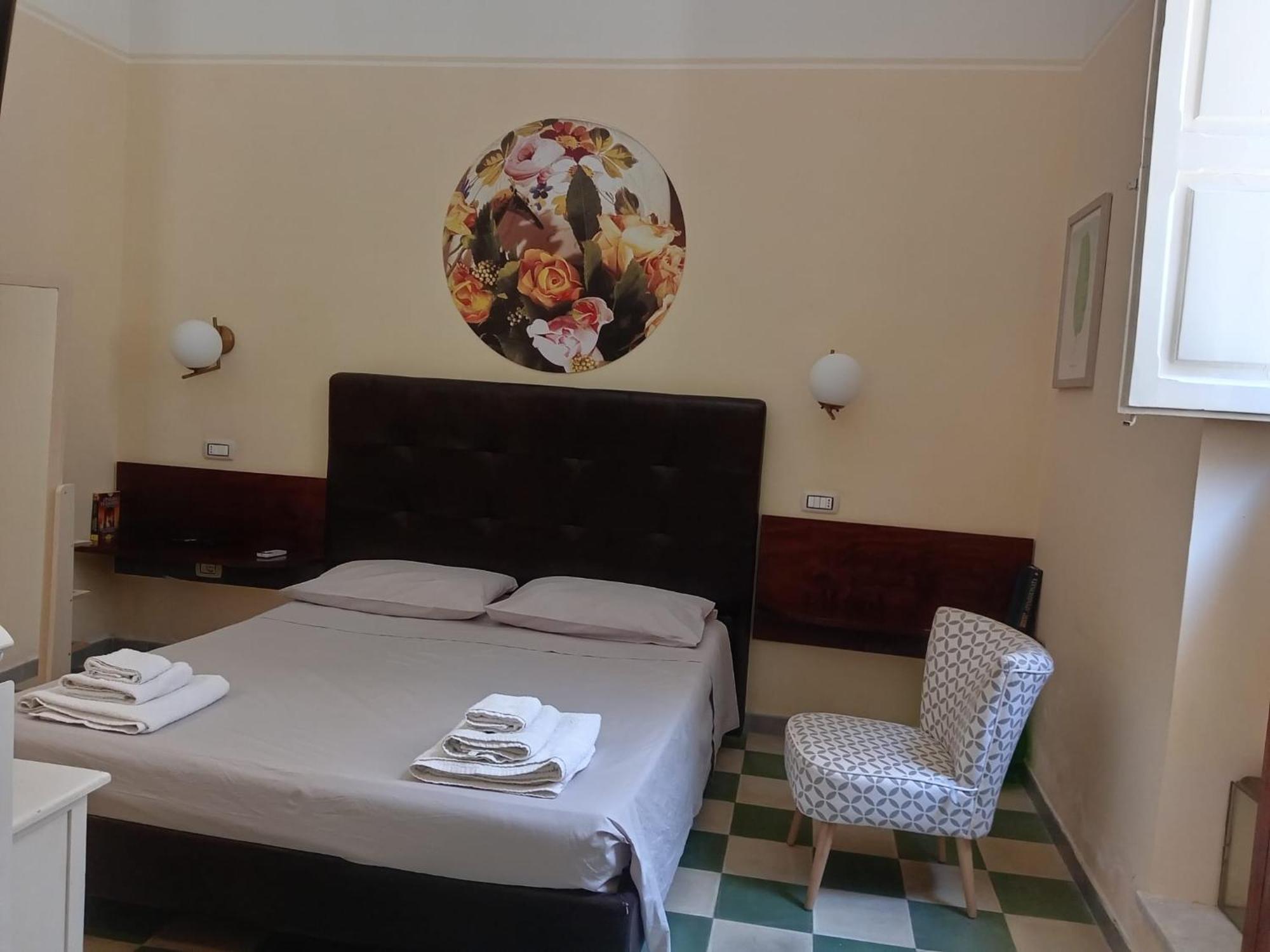 Piazza Verdi Liberty House Lecce Eksteriør billede
