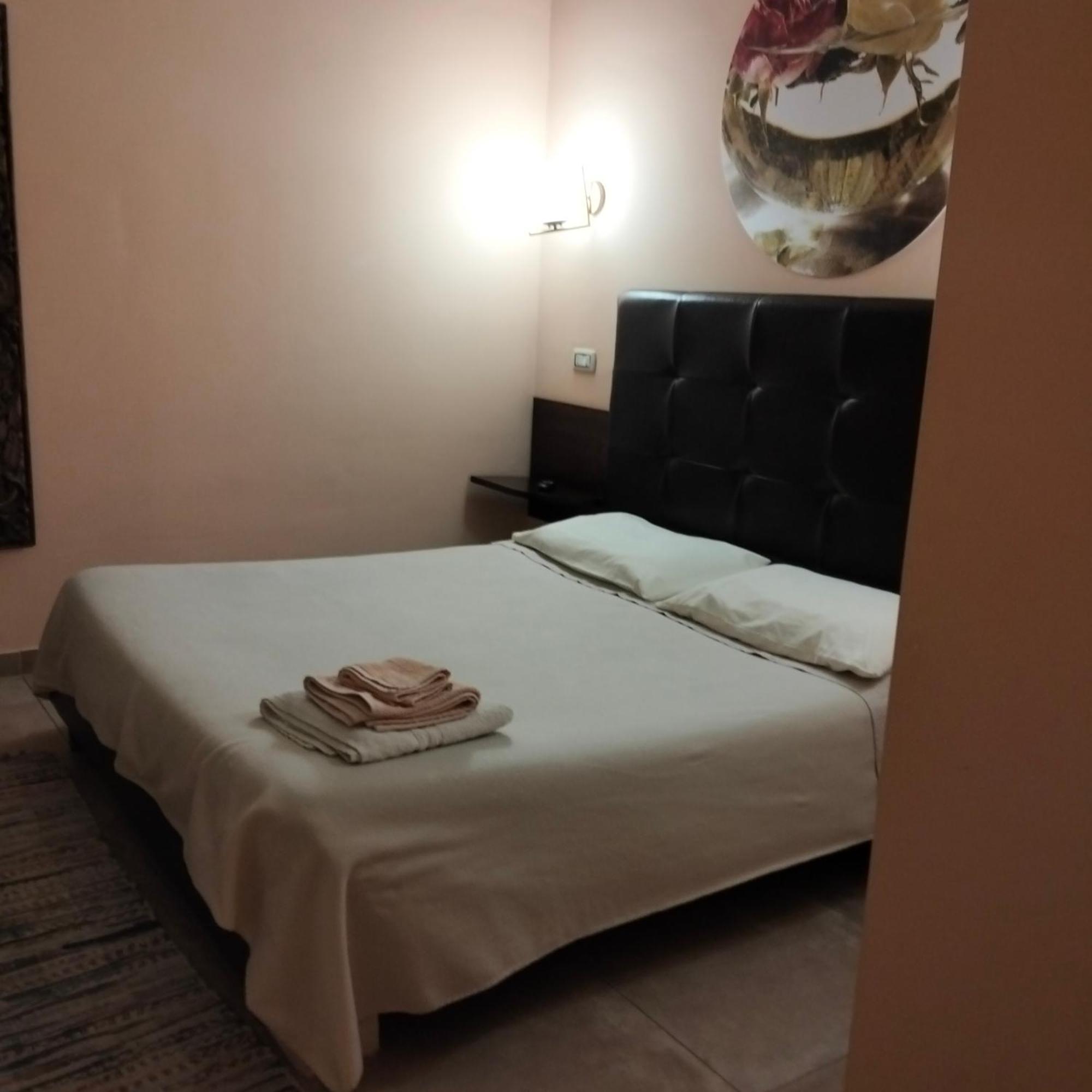 Piazza Verdi Liberty House Lecce Eksteriør billede