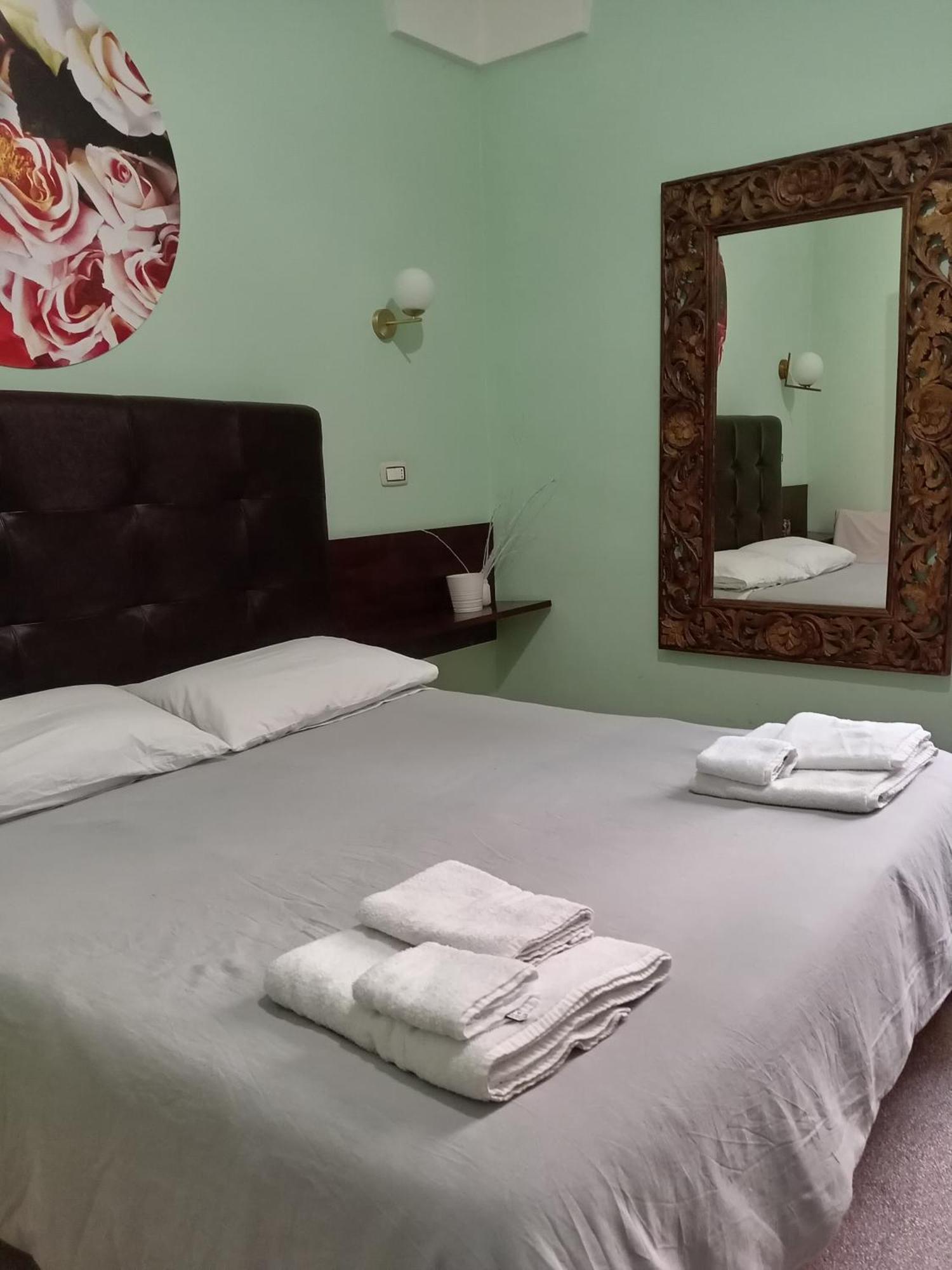 Piazza Verdi Liberty House Lecce Eksteriør billede